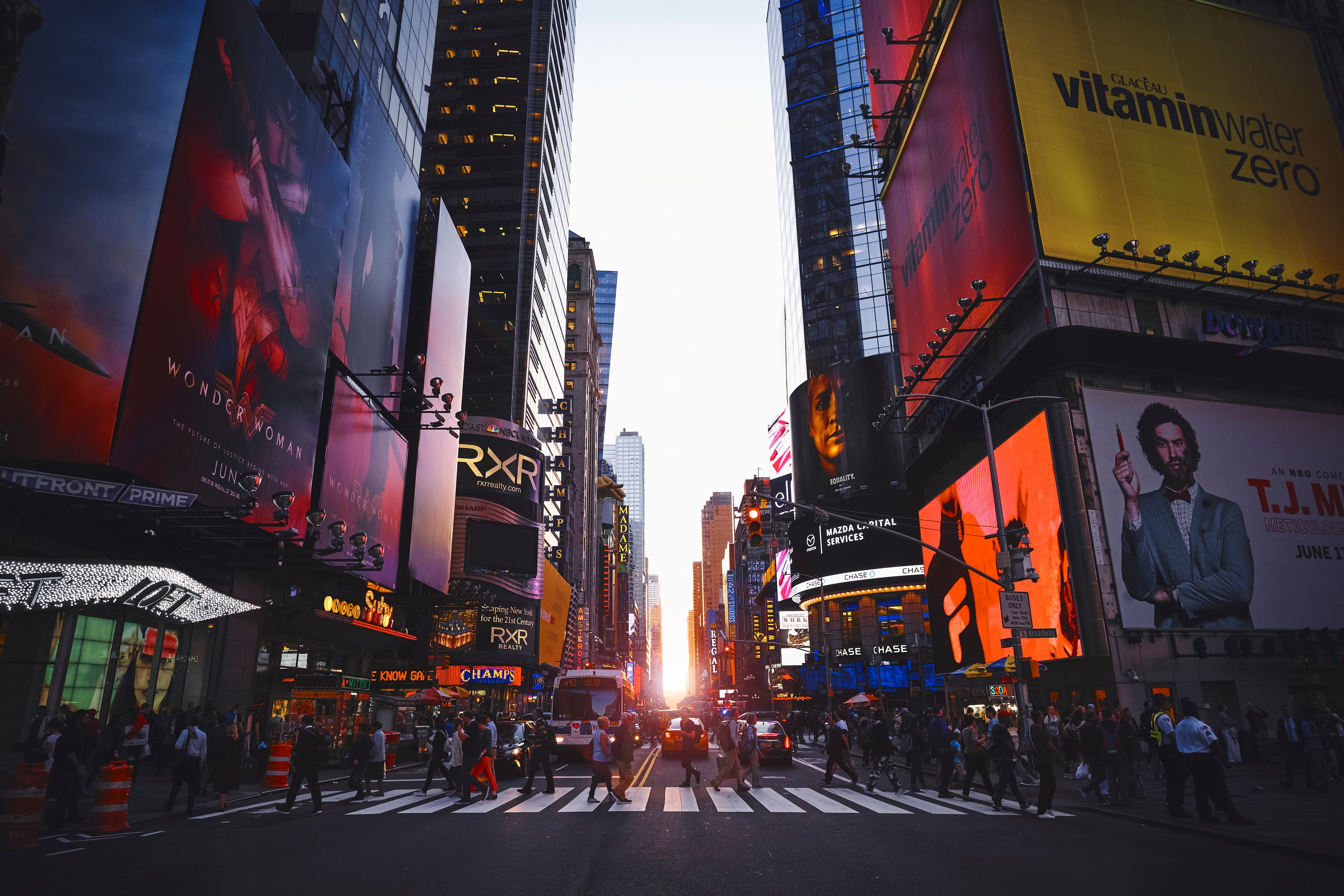 Advertising & Marketing Advertising & Marketing
